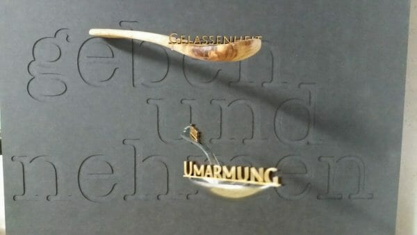 moebelphantasie-installation-kunst-kunst-mit-holz-individuelle-kunst-scaled moebelphantasie-installation-kunst-kunst-mit-holz-individuelle-kunst-scaled